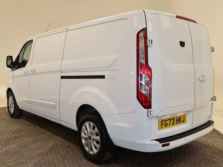 FORD TRANSIT CUSTOM 2.0 300 ECOBLUE LIMITED P/V L2 H1 130 BHP LWB DIESEL