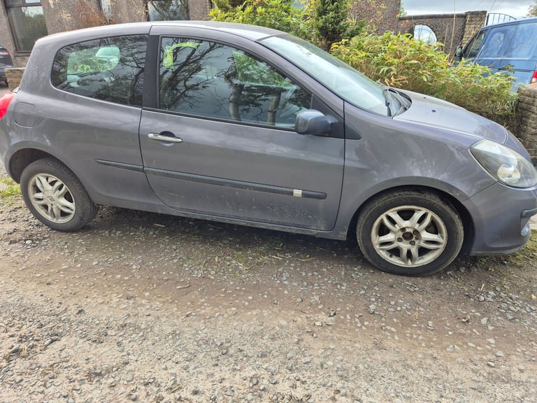 Renault clio for breaking 