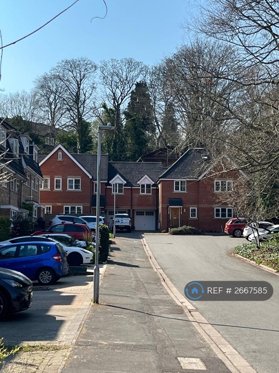 image for 5 bedroom house in Knighton Close, Caversham, Reading, RG4 (5 bed) (#2667585)