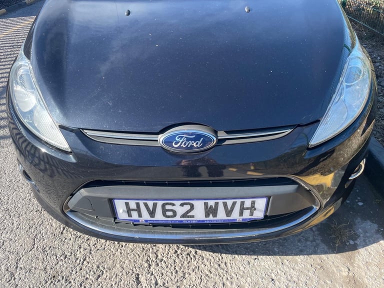 FORD FIESTA 1.4 ZETEC TITANIUM 62 REG 5 DOOR 12 MONTHS MOT LOW INSURANCE 48+ MPG