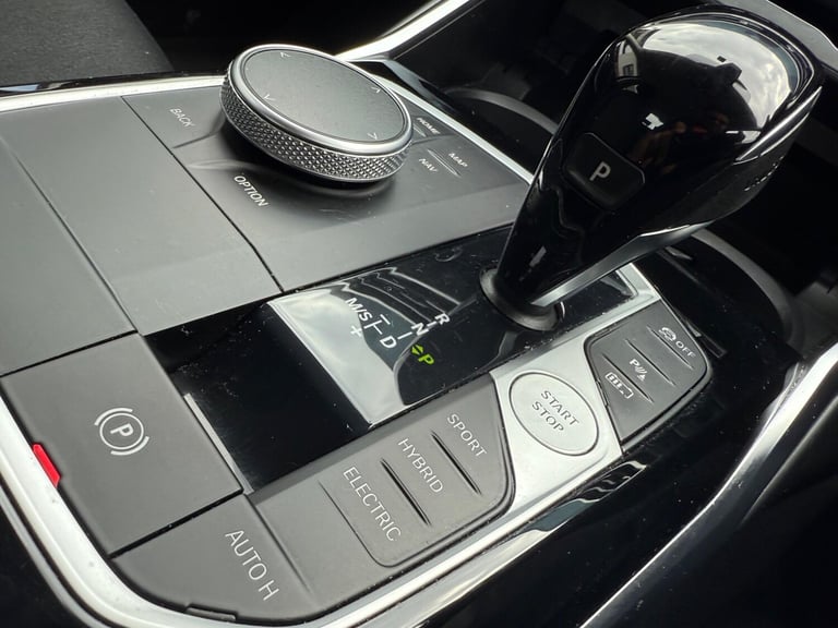 2021 BMW 3 Series 2.0 330e 12kWh SE Pro Auto Euro 6 (s/s) 4dr SALOON Petrol/Electric Hybrid Autom...