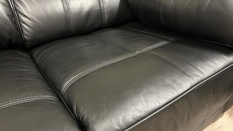 Black leather sofas 3&2