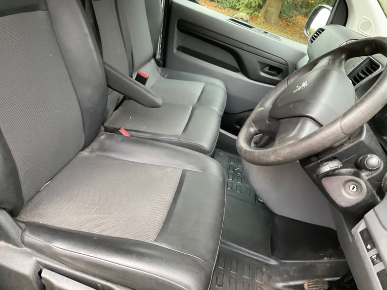 2020 Ford Transit Custom 2.0 EcoBlue 105ps Low Roof Leader Van PANEL VAN Diesel Manual