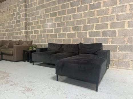 New Stock! HIGH STREET BRAND SCS Black Velvet Chaise Sofa FREE SAME/NEXT DAY DELIVERY