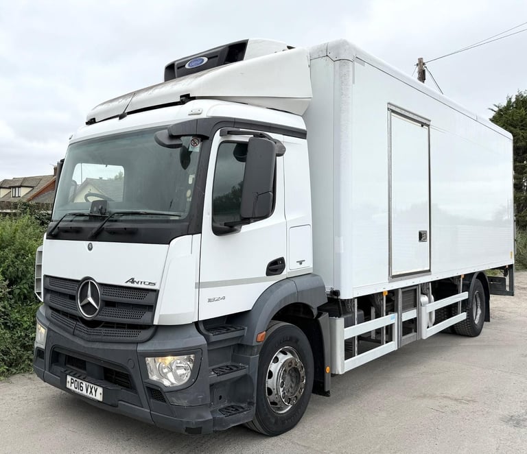 2016 MERCEDES ANTOS 1824 FRIDGE FREEZER 18 TON TAIL-LIFT AIR-CON EURO-6 U-LEZ
