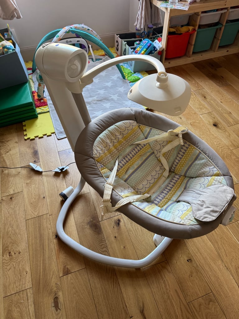 Joie rocker baby bed