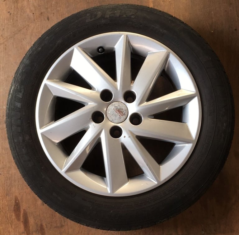1 x Seat / VAG alloy / spare wheel & tyre. 185 60 R15. Eccles, Manchester