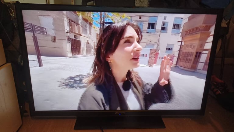 image for FREE DELIVERY excellent 40 LED full HDTV 1080p freeveiw channels inbuilt 