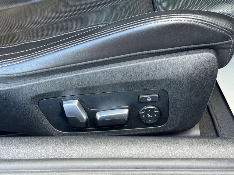 2021 BMW 8 Series 3.0 840d xDrive M Sport MHEV Auto 4WD 2dr Convertible Hybrid Automatic