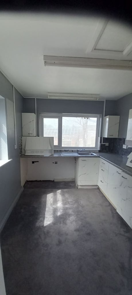 **LET BY**2 BEDROOM HOUSE**JOANHURST CRESCENT**NO DEPOSIT**DSS ACCEPTED