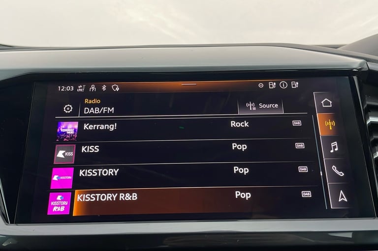  Audi Q4 E Tron 35 S Line Suv 5dr Electric Auto 55kwh 170 Ps Electric