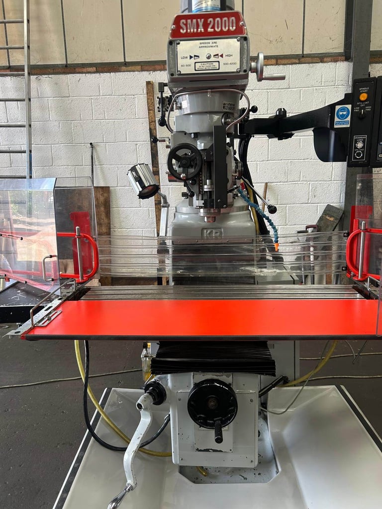 XYZ MODEL SMX 2000 CNC TURRET MILLING MACHINE R8 YEAR 2015