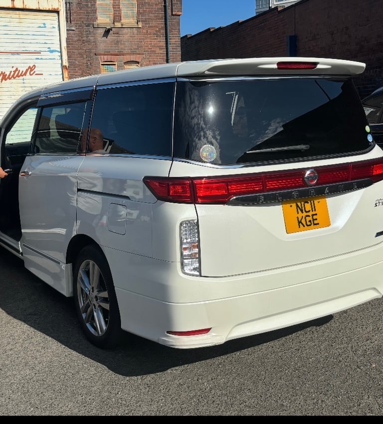 Nissan, 2011, 2500 (cc)