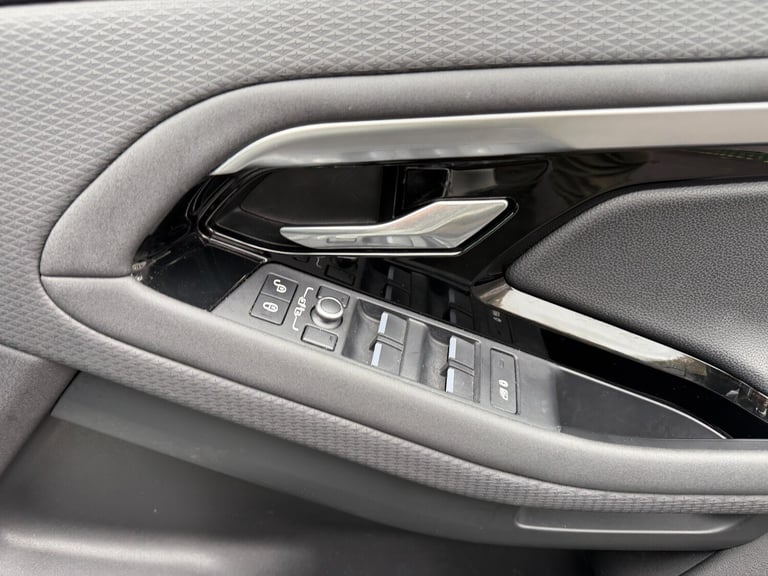 2020 Land Rover Range Rover Evoque 2.0 P200 R-Dynamic S 5dr Auto ESTATE PETROL Automatic