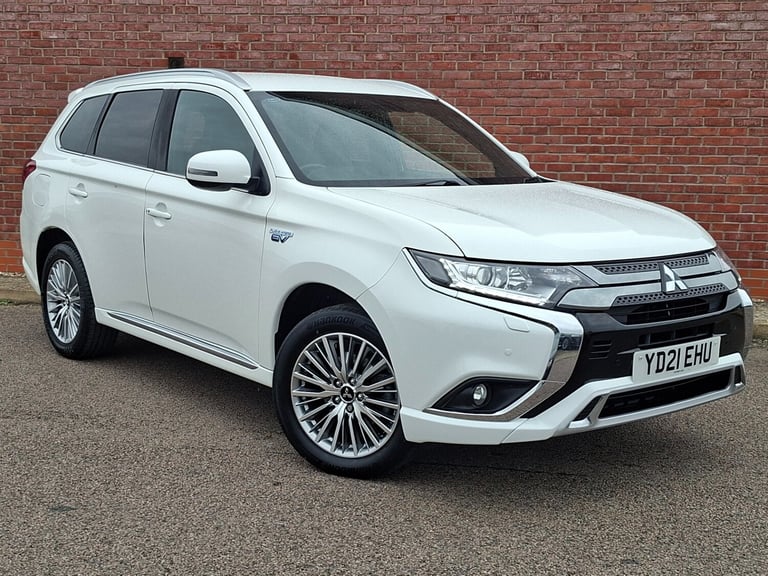 2021 21 Mitsubishi Outlander 2.4 PHEV Dynamic CVT Auto 4WD 13.8kWh. 1 Owner.