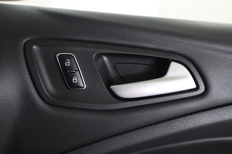 2016 Ford Kuga 1.5 EcoBoost 182 Zetec 5dr Auto HATCHBACK PETROL Automatic