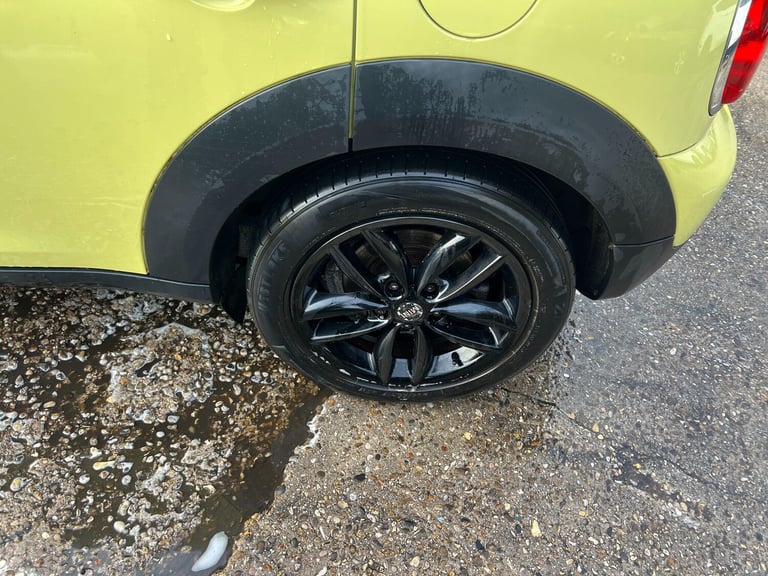 2011 MINI Countryman 1.6 One Euro 5 (s/s) 5dr HATCHBACK Petrol Manual