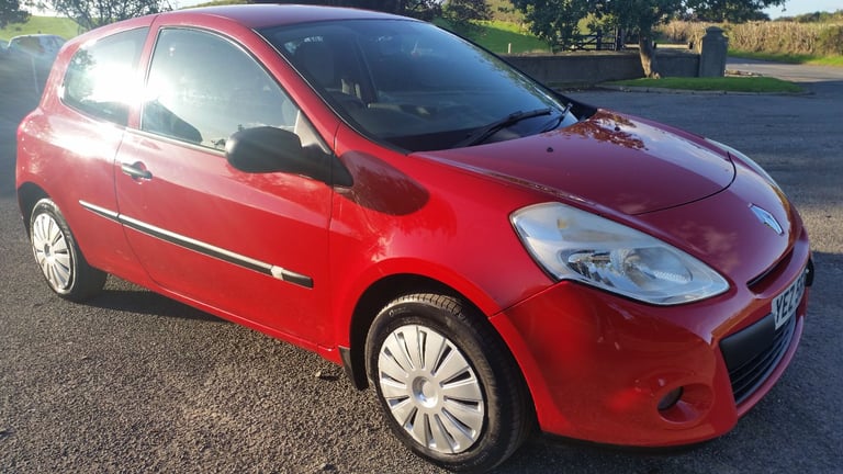 image for *!*LOW MILES*!* 2009 RENAULT CLIO 1.2 EXTREME **MOT 17 APRIL 2026** RED 3 DOOR **
