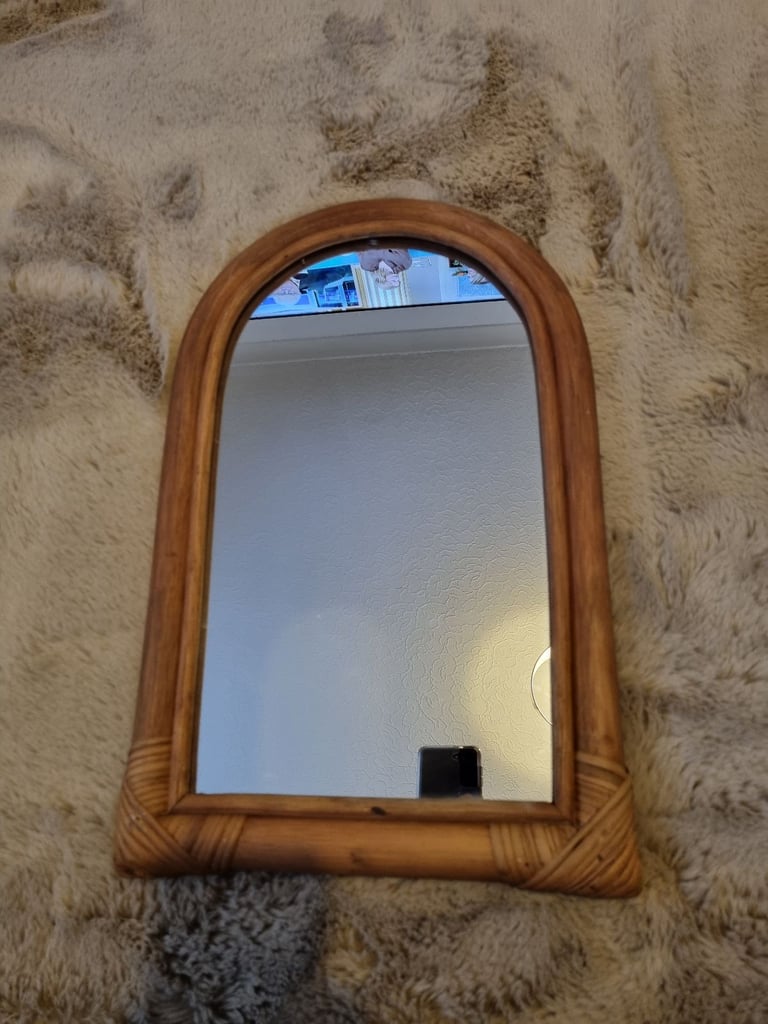 Bamboo mirror 