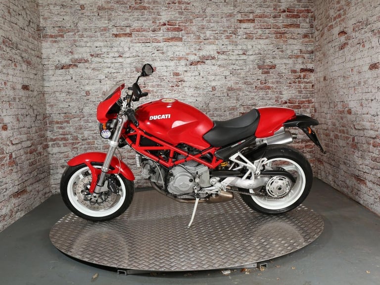 DUCATI MONSTER 1000 S2R 2006 Petrol Manual in Red