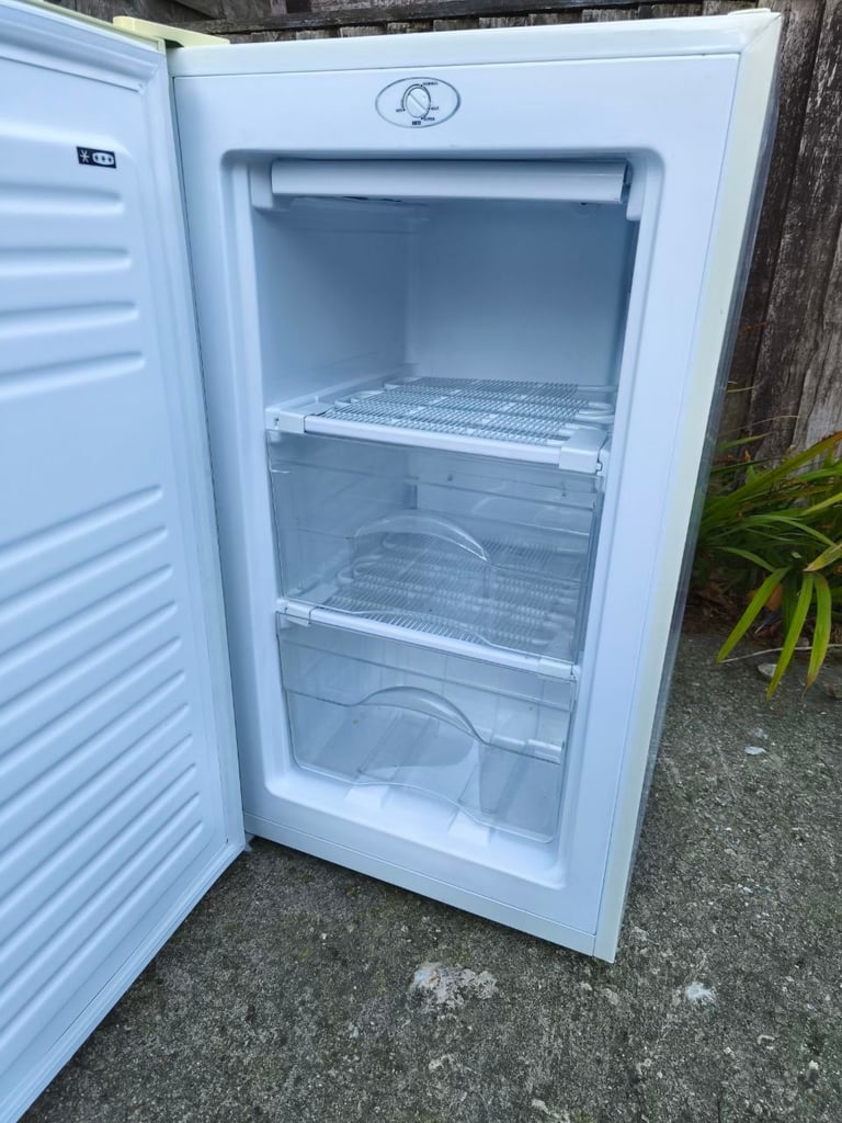 Freezer under counter ARGOS * A+ Energy Class