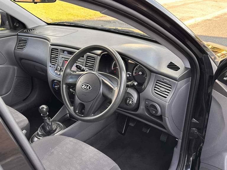 Kia, RIO, Hatchback, 2009, Manual, 1399 (cc), 5 doors