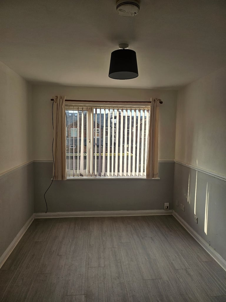 To let refurbished one bedroom flat Littleton Close Warrington