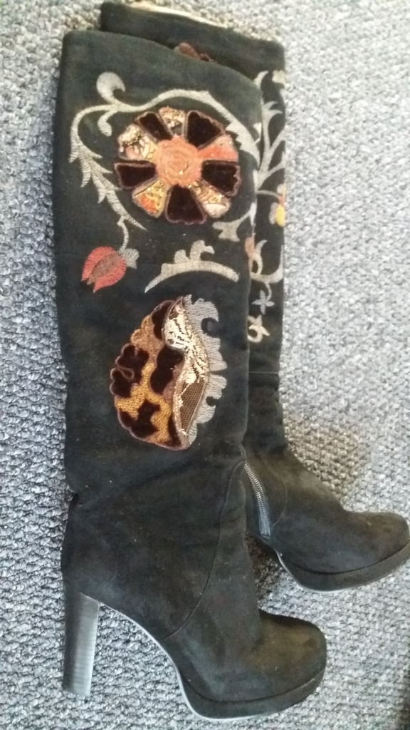 image for ONDA VERDE- Designer suede leather, long black boots. Like new