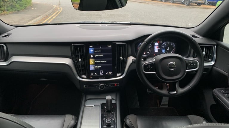 2021 Volvo S60 R-Design, B5 mild hybrid Saloon Petrol Automatic