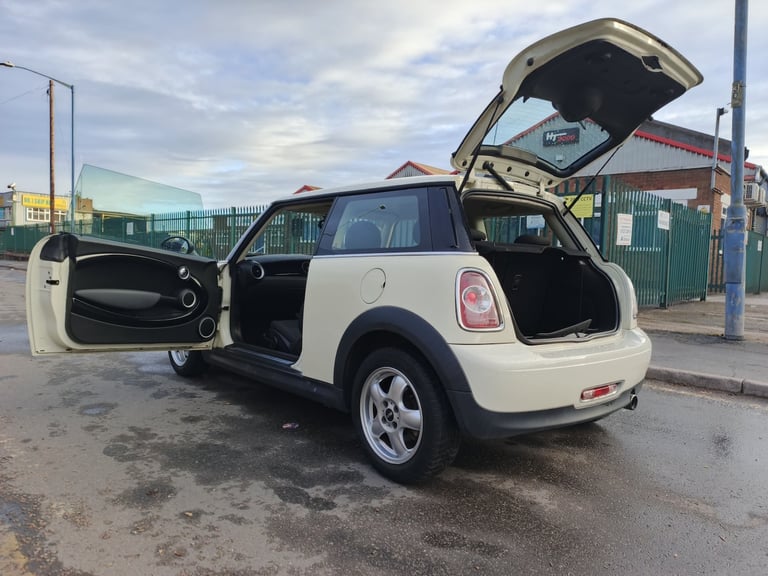 2011 MINI Hatch 1.6 One 3dr HATCHBACK Petrol Manual