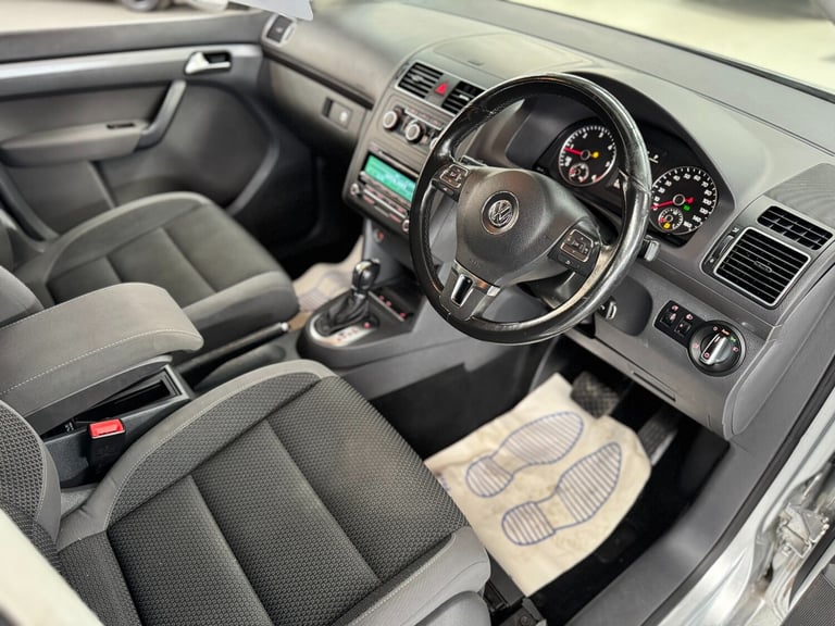 2012 Volkswagen Touran 1.6 TDI 105 SE 5dr DSG MPV Diesel Automatic