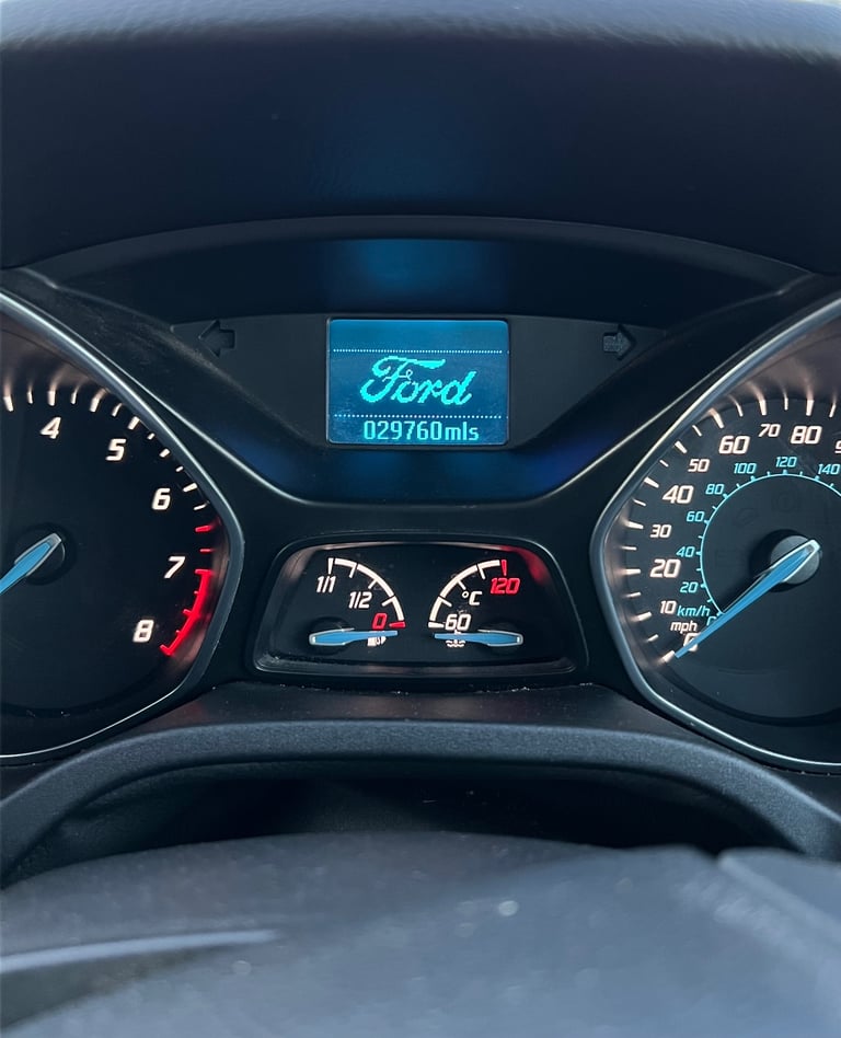 Ford, FOCUS, Hatchback, 2014, Manual, 998 (cc), 5 doors