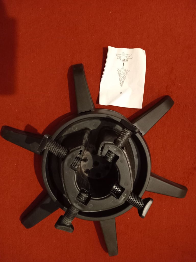 Tree stand.  Buyer to collect  