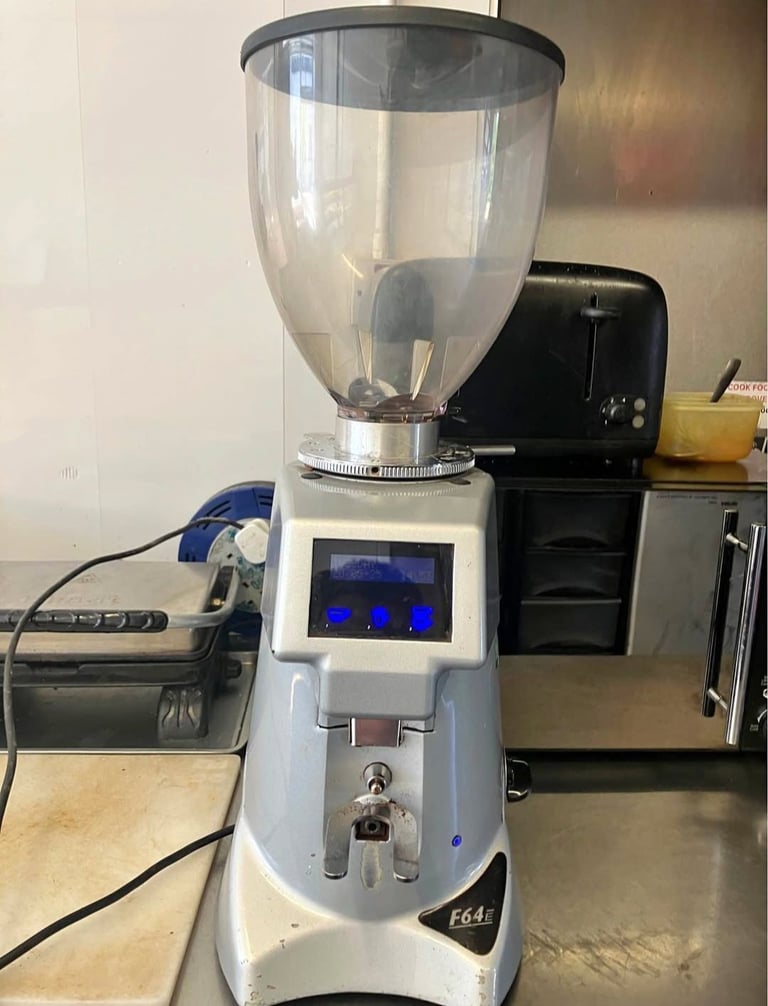 Coffee grinder machine 