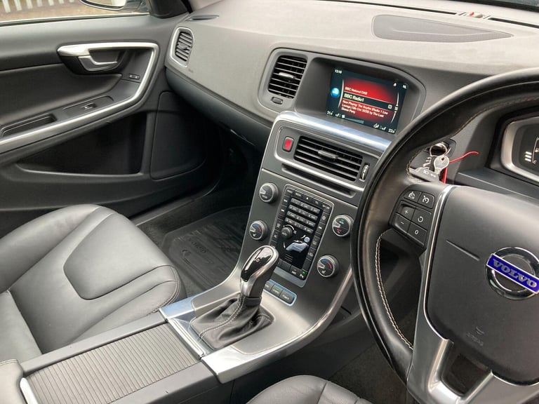 2014 Volvo V60 2.4 D6 Estate 5dr Diesel Plug-in Hybrid Geartronic AWD Euro 5 (s/s) (285 ps ESTATE...