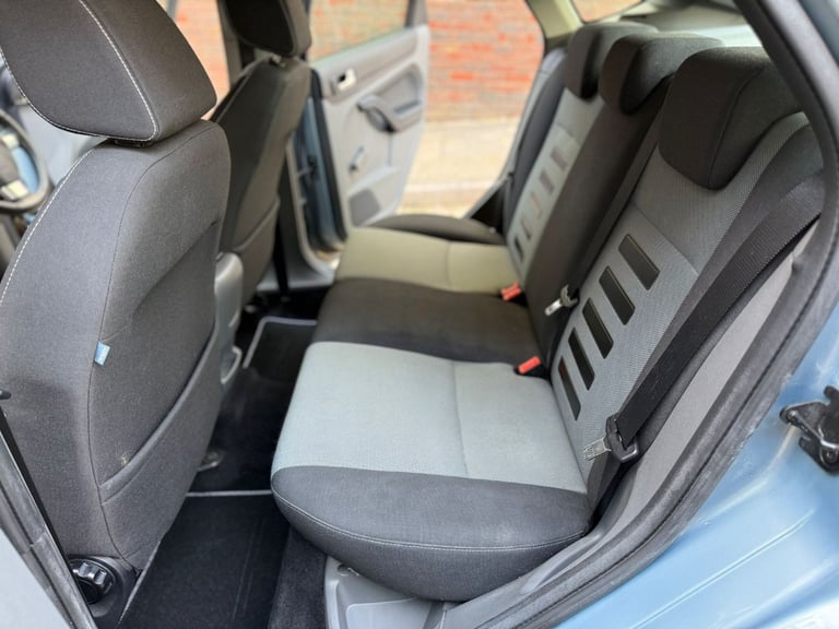 Ford, FOCUS, Hatchback, 2009, Manual, 1596 (cc), 5 doors