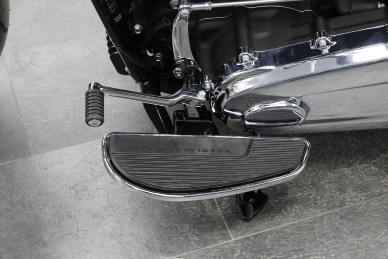 2025 Harley-Davidson FLFBS Softail Fat Boy 117 in Vivid Black   