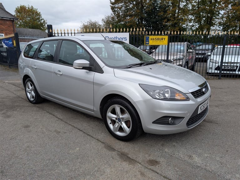 image for 2010 Ford Focus 1.6 Zetec 5dr Auto ESTATE PETROL Manual