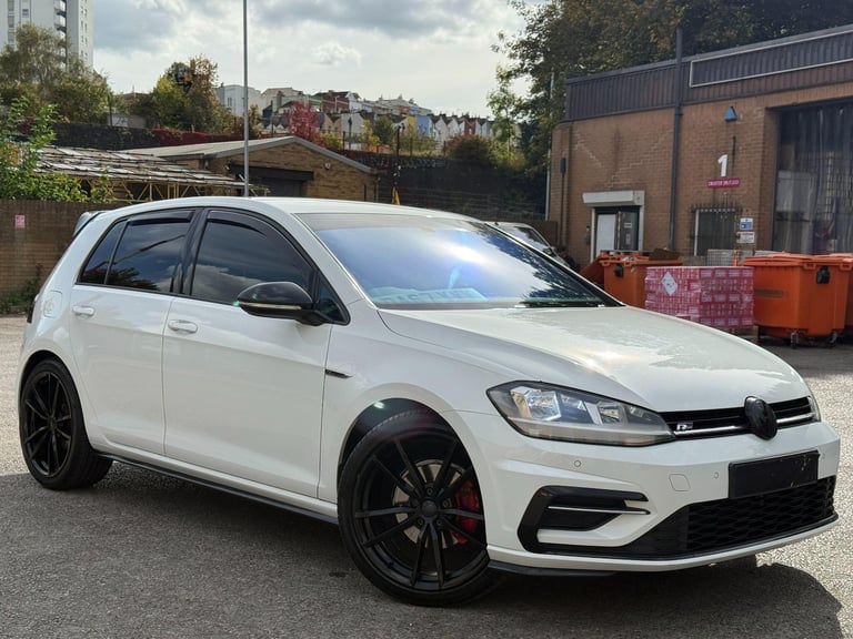 image for 2017 Volkswagen Golf 1.5 TSI EVO R-Line DSG Euro 6 (s/s) 5dr HATCHBACK Petrol Automatic