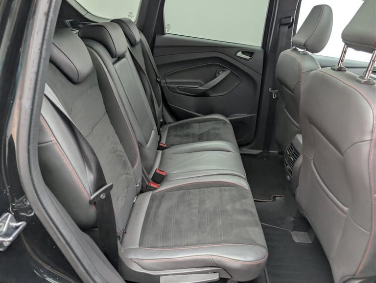 2018 Ford Kuga 1.5T EcoBoost ST-Line X SUV 5dr Petrol Auto AWD Euro 6 (s/s) (176 ps) - PAN HATCHB...