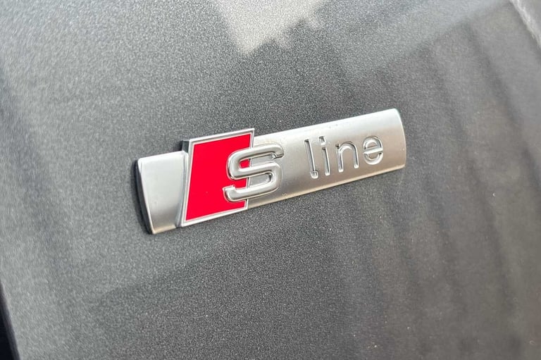 2020 Audi Q3 35 TDI Quattro S Line 5dr ESTATE DIESEL Manual