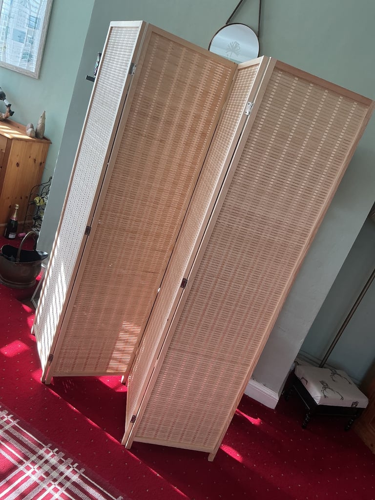 Folding room divider screen