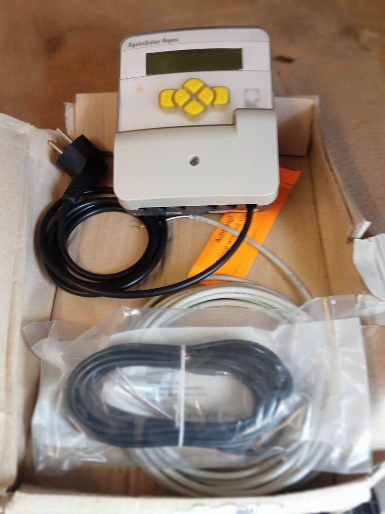 Hot Water Solar Systems 2 and 3 Panels available 