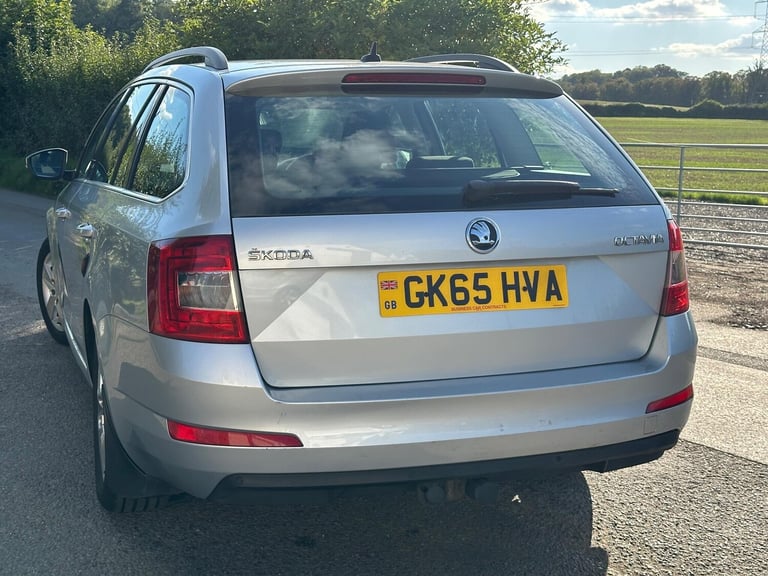  Skoda Octavia 2.0 TDI SE Business DSG Euro 6 (s/s) 5dr Diesel Automatic