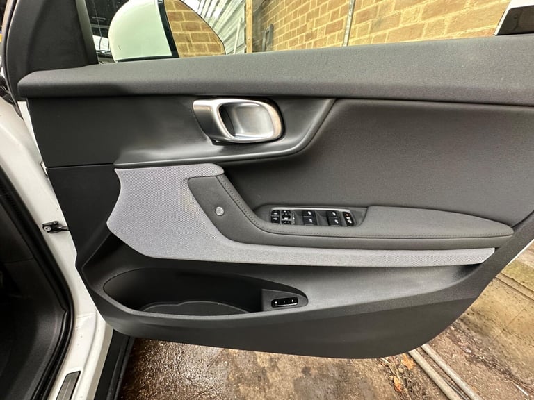 2020 Polestar Polestar 2 Dual Motor 78kWh Long Range Plus Pilot Fastback Auto 4WDE 5dr SALOON Ele...