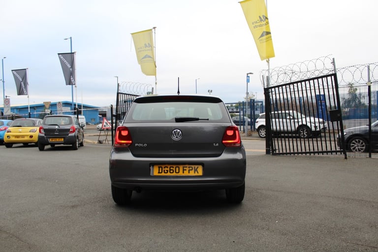 VOLKSWAGEN POLO 1.4 SE 2010