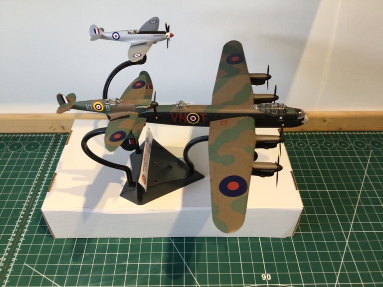 Model planes