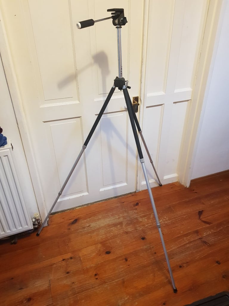 Camera tripod -  130cm / 146cm max