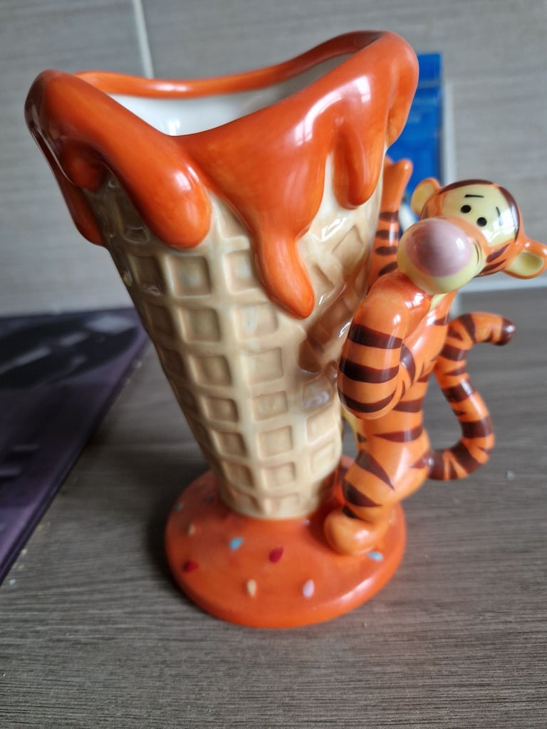 disney ice cream sundae holder