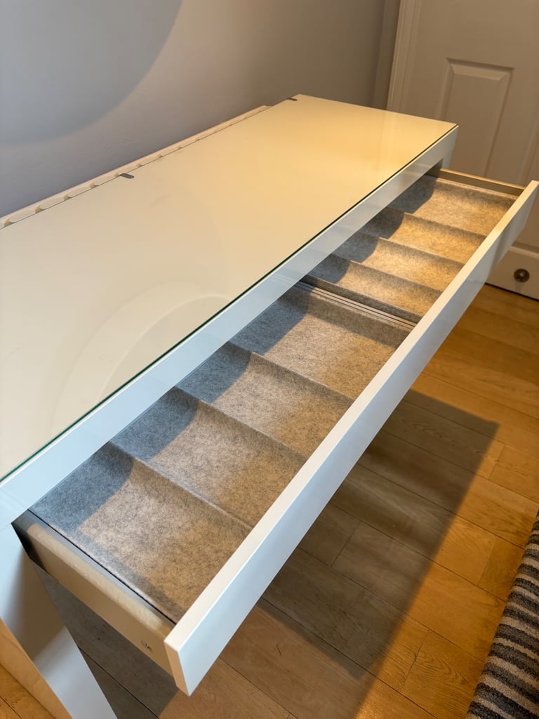Dressing Table - BRAND NEW IKEA Malm High Gloss White